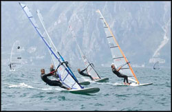 Desnica kod bove od orce, iza Laufer (G 93) i
Buzianis (US 34)
