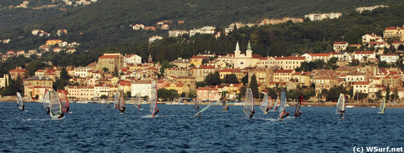 gu�va na Preluci ispred Voloskog - prebrojite surfere na slici... :), 10.6.2007, slikao: Ja�a Čalogović