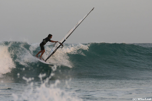 wave riding � Demian Dobov�ek (Dema), Ponta Leme, Cabo Verde, zima 2008. TNX to: Dema