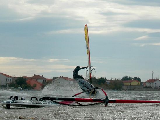 Kliknite da vidite sliku u punoj veli�ini